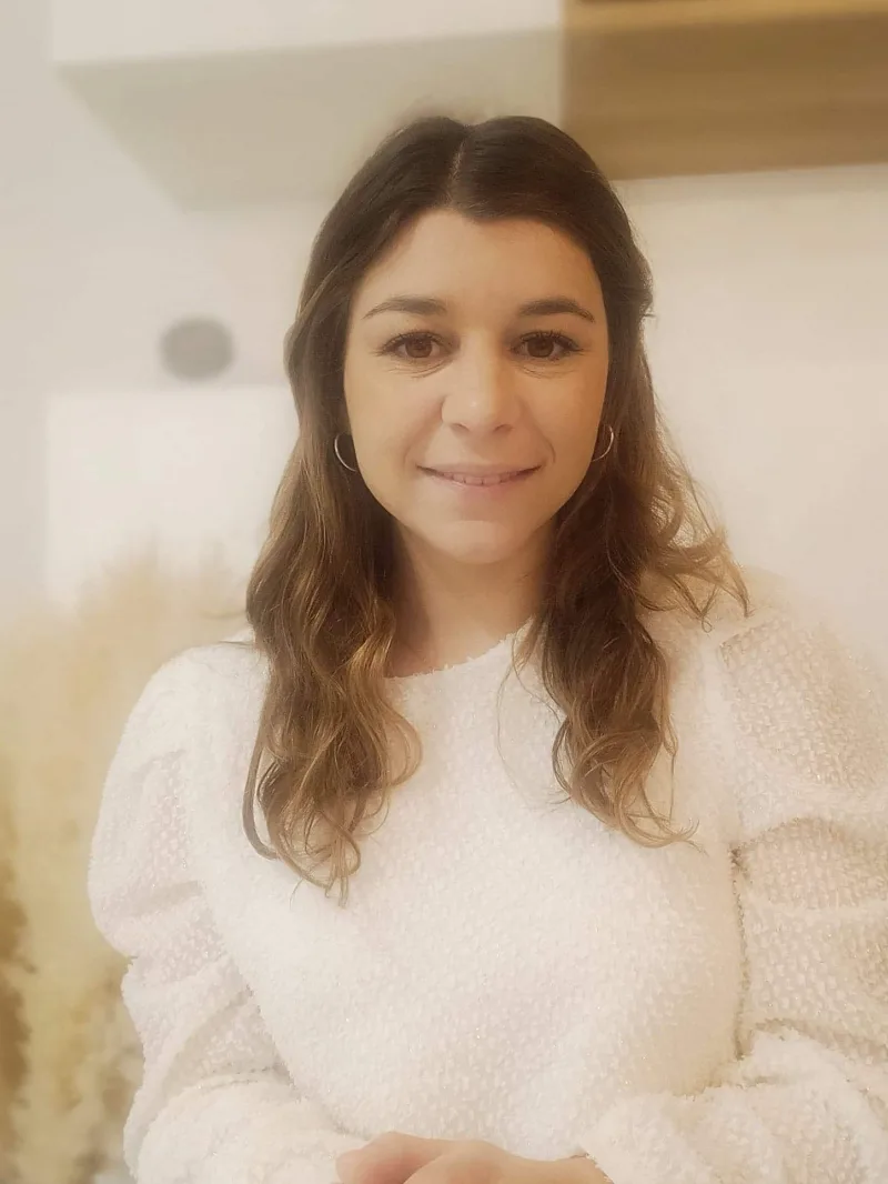 Portrait de Rehanne Rostoll, infirmière à Hyères